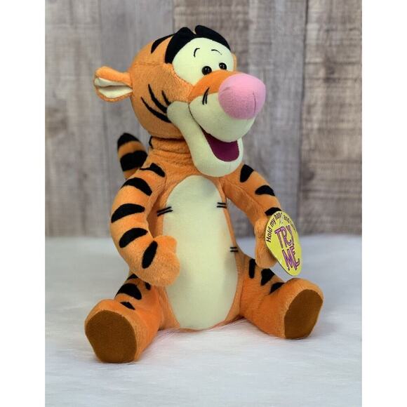 Vintage 1999 Authentic Disney Mattel Plush Taking Tigger Doll 2899AY Tested. - Picture 1 of 13